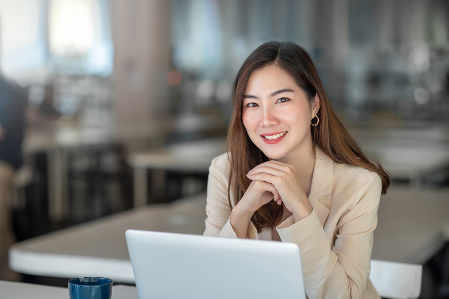 Азия сток. Asian Business woman.